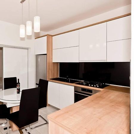 Apartment White Pearl Razanac Ngoại thất bức ảnh