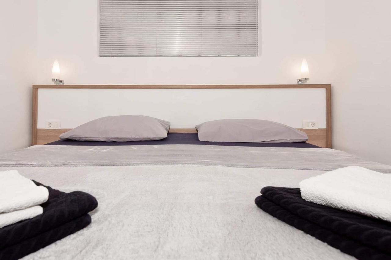 Apartment White Pearl Razanac Ngoại thất bức ảnh